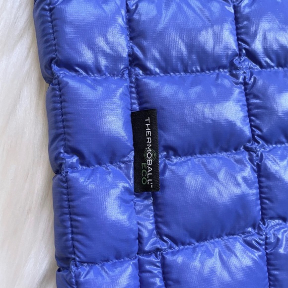 The North Face Men’s ThermoBall Eco Vest - Picture 7 of 10